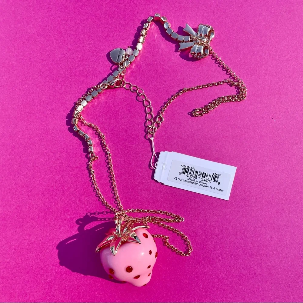 NWT Betsey Johnson Strawberry Long Pendant Necklace Pink & Gold - Picture 3 of 5